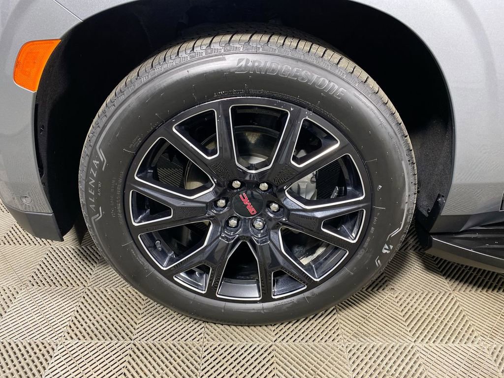 Certified 2024 GMC Yukon Denali w/ Advanced Technology Package image 10