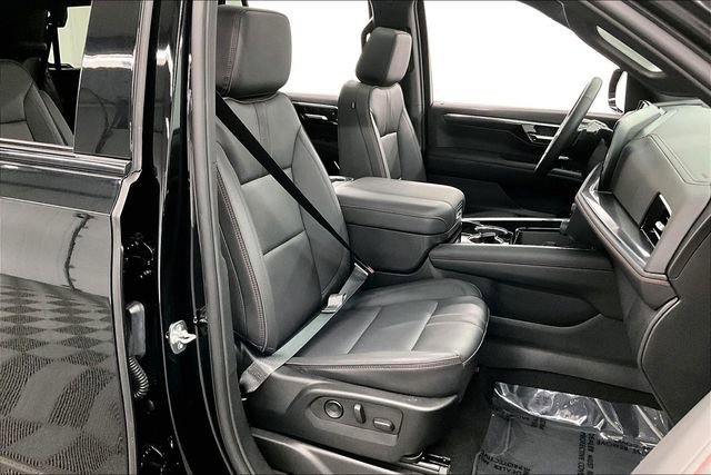 Used 2025 Chevrolet Tahoe RST w/ RST Capability Package image 8