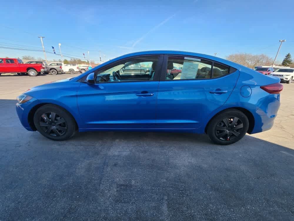 Used 2017 Hyundai Elantra SE image 6