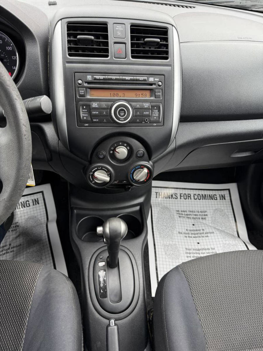 Used 2013 Nissan Versa SV w/ Convenience Pkg FWD image 14