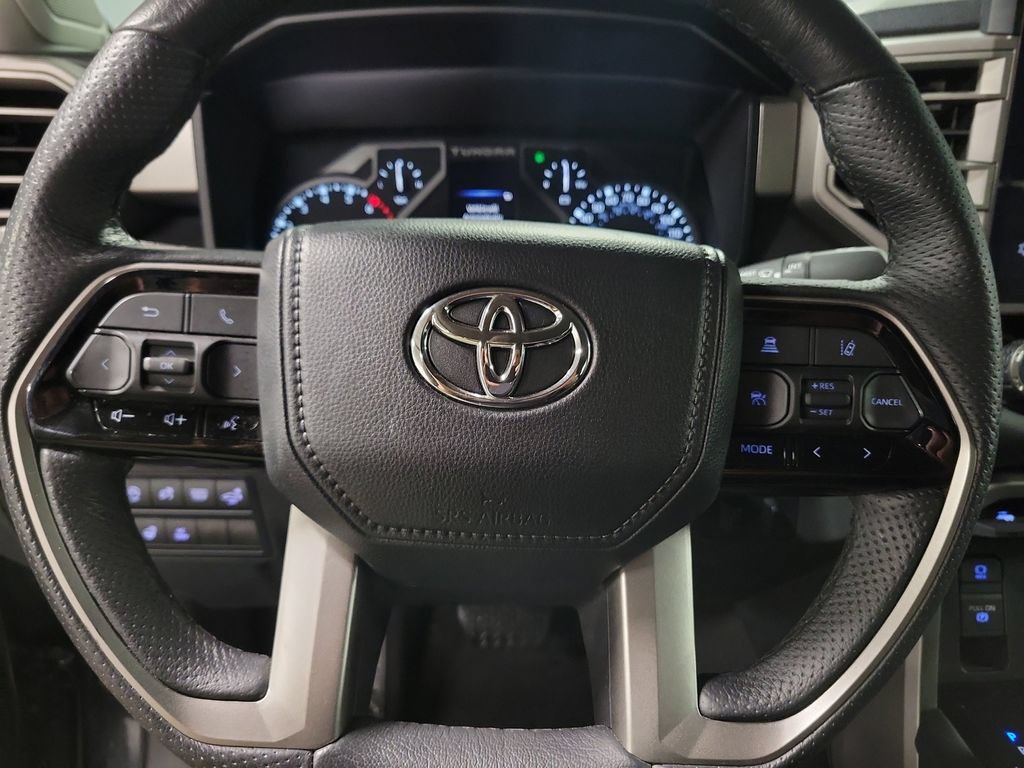 Used 2023 Toyota Tundra Limited AWD/4WD image 19