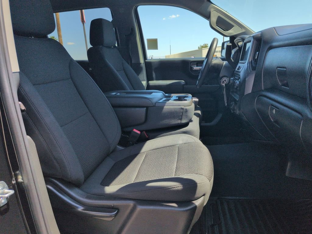 Used 2020 Chevrolet Silverado 1500 Custom w/ Custom Value Package RWD image 17