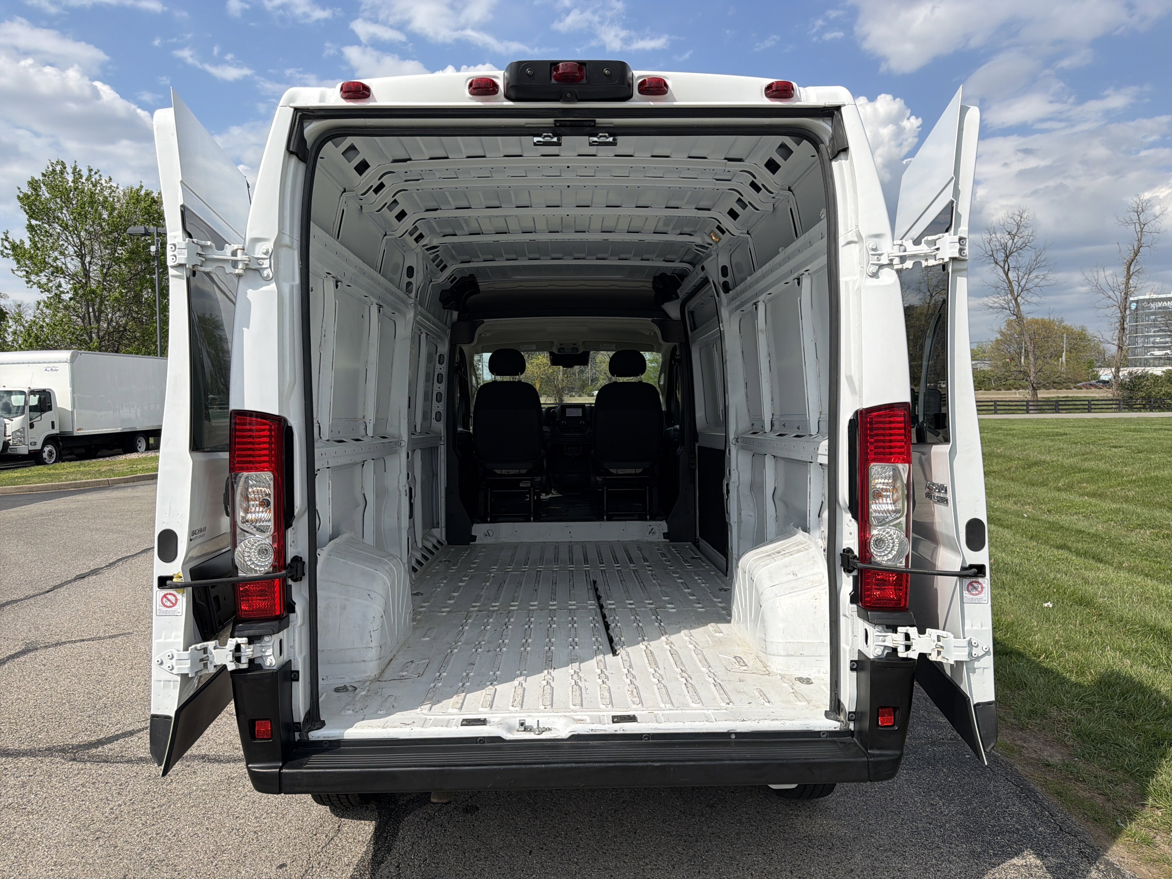 Used 2023 RAM ProMaster 2500 image 29