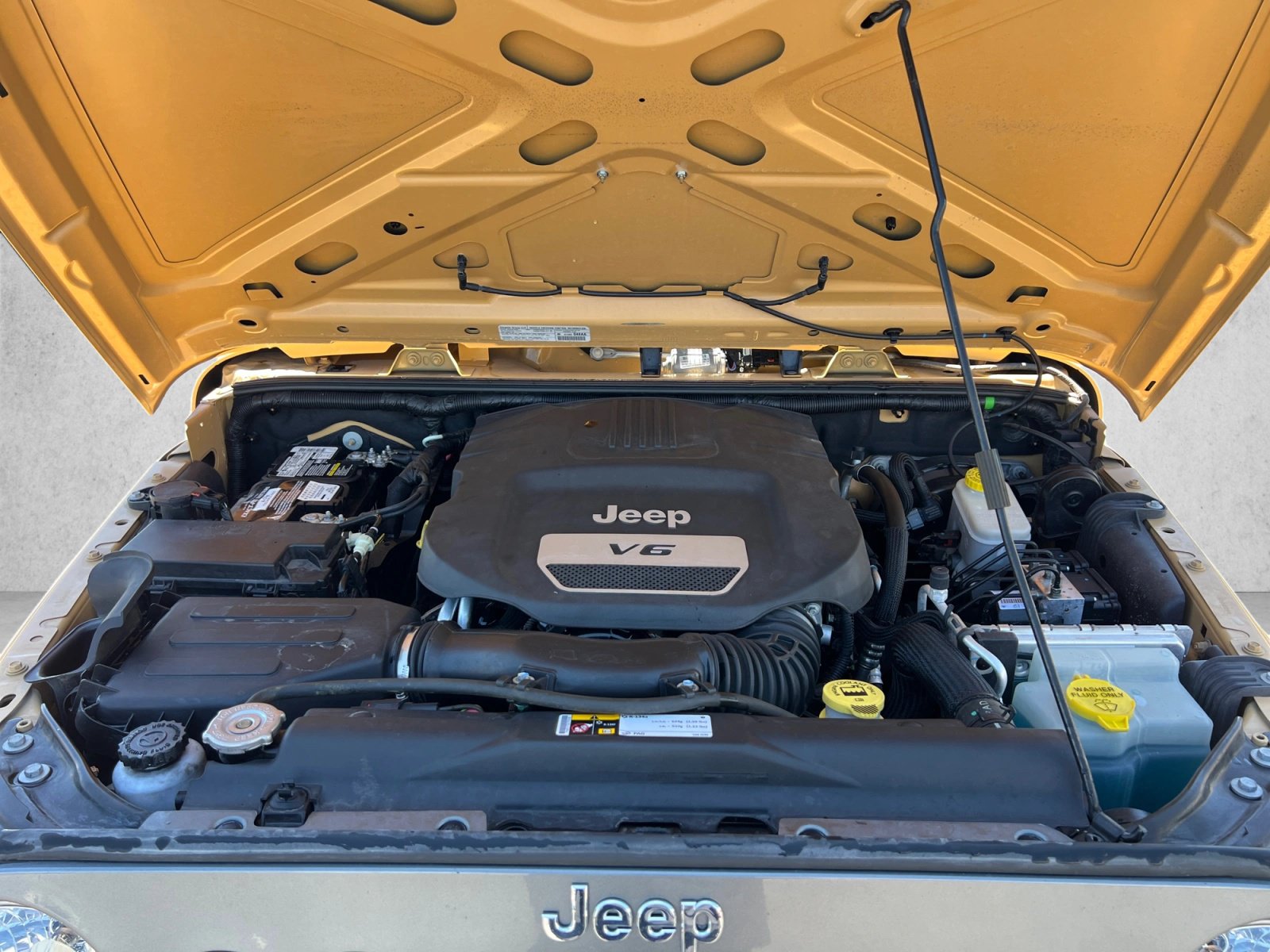 Used 2014 Jeep Wrangler Unlimited Sport AWD/4WD image 29
