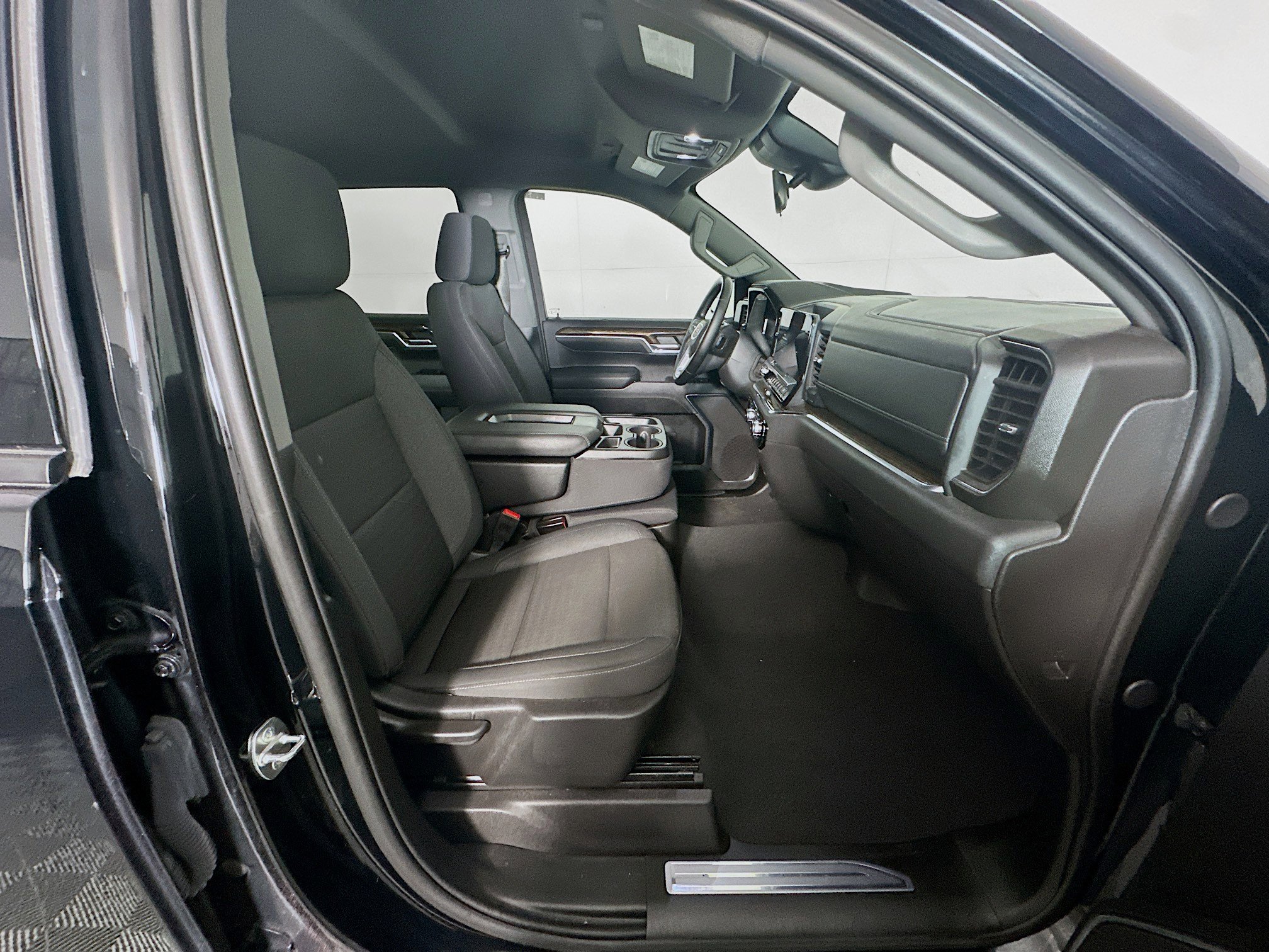 Used 2024 GMC Sierra 1500 Elevation image 31