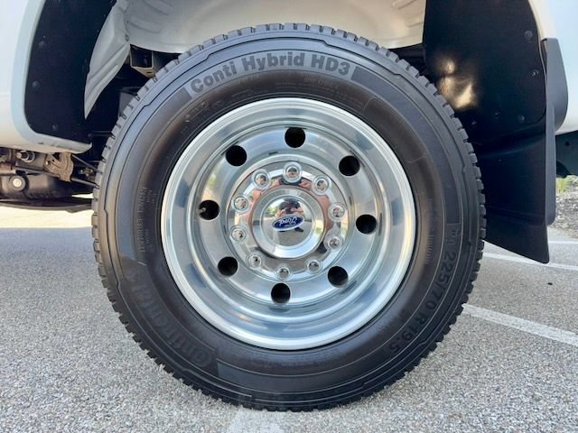 Used 2020 Ford F450 Limited w/ FX4 Off-Road Package AWD/4WD image 38