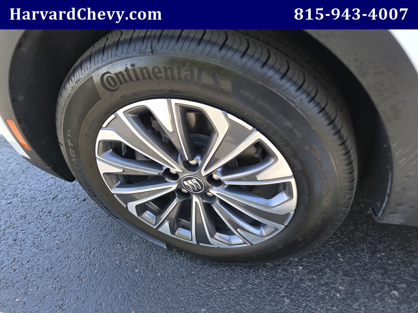 Certified 2025 Buick Envision Preferred AWD/4WD image 44