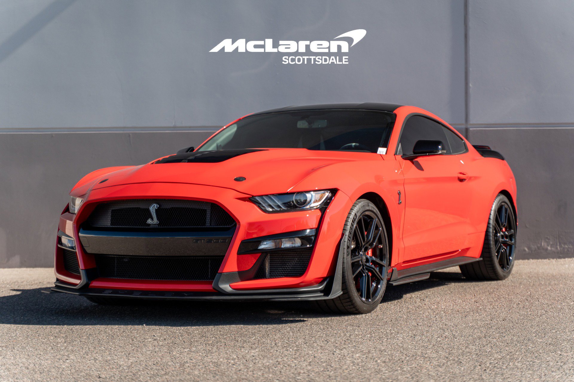 Used 2022 Ford Mustang Shelby GT500 w/ Technology Package RWD image 3