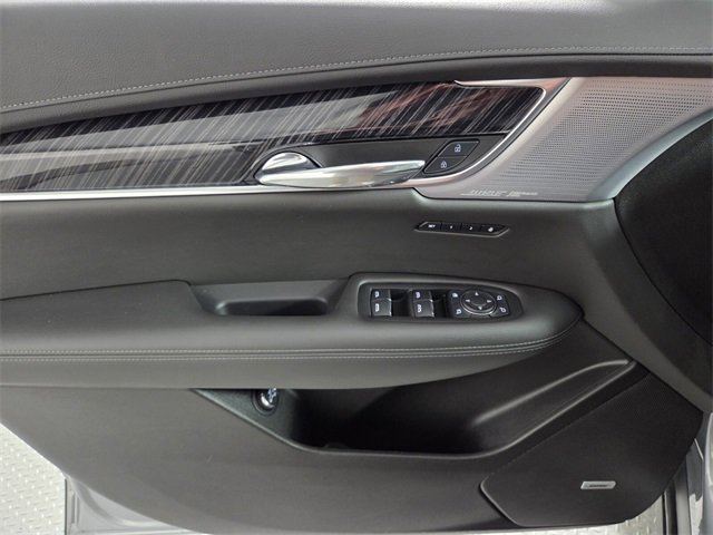 Certified 2025 Cadillac XT6 Premium Luxury image 19