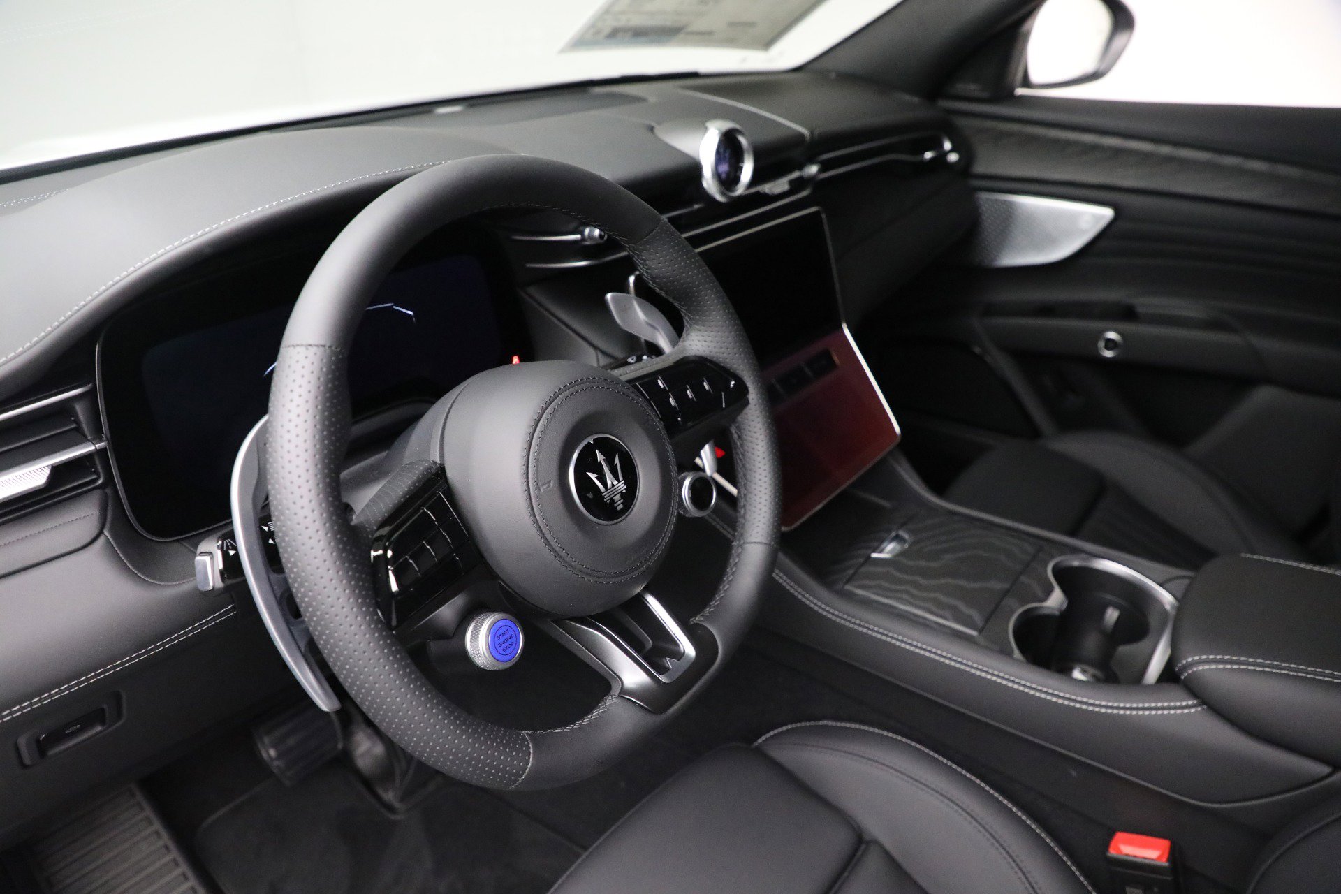 New 2025 Maserati Grecale GT image 23