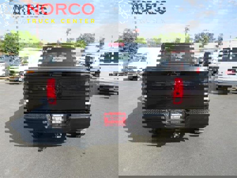 Used 2017 RAM 1500 Express w/ Black Ram 1500 Express Group image 8