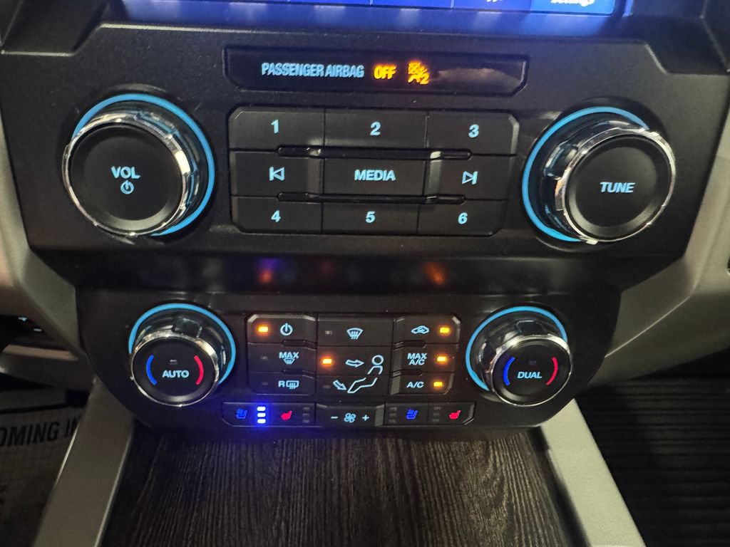 Used 2021 Ford F250 Lariat AWD/4WD image 34