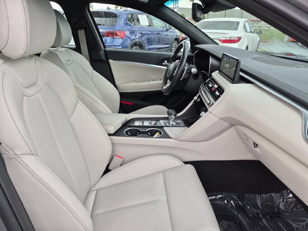 Used 2025 Genesis G70 2.5T RWD image 31