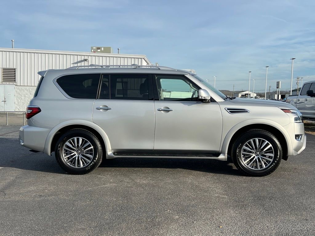 Used 2024 Nissan Armada SL w/ Captain's Chairs Package image 4