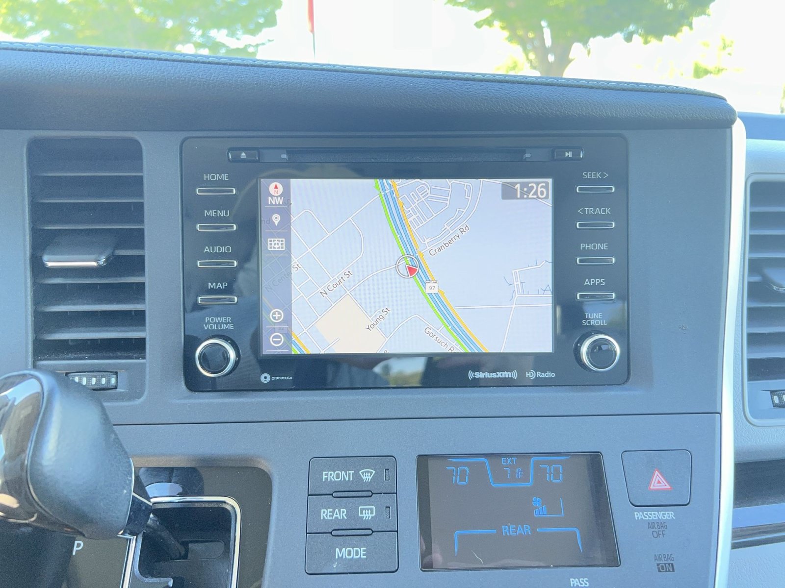 Used 2020 Toyota Sienna XLE w/ XLE Navigation Package FWD image 20