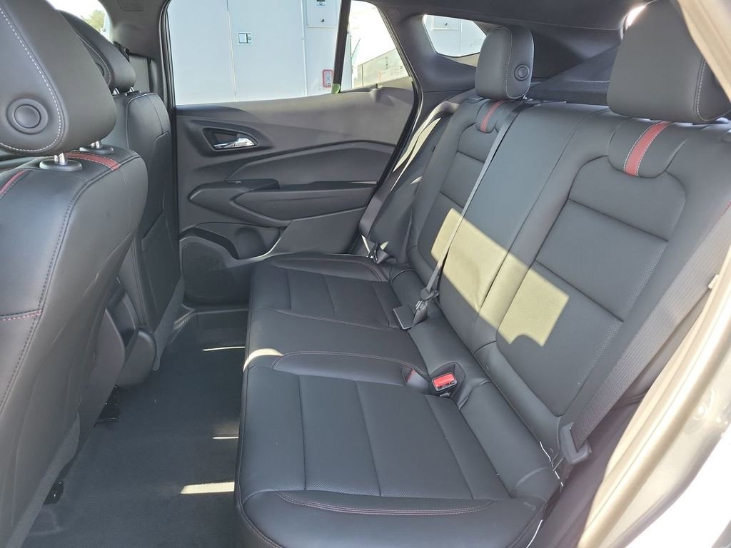 New 2026 Chevrolet Trax RS w/ Sunroof Package image 17