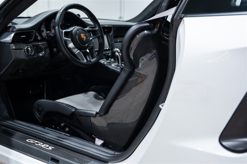 Used 2016 Porsche 911 GT3 RS RWD image 30