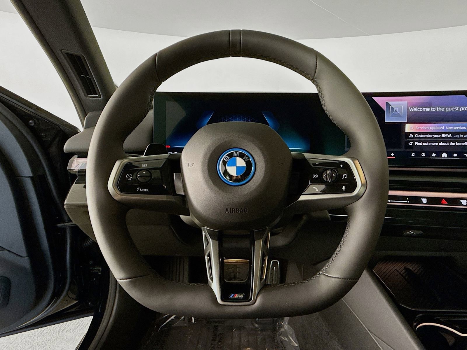 New 2026 BMW i5 eDrive40 w/ M Sport Package image 11