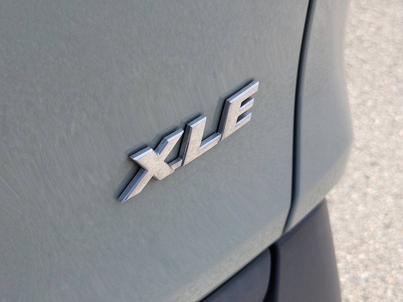 Used 2023 Toyota RAV4 XLE Premium FWD image 7