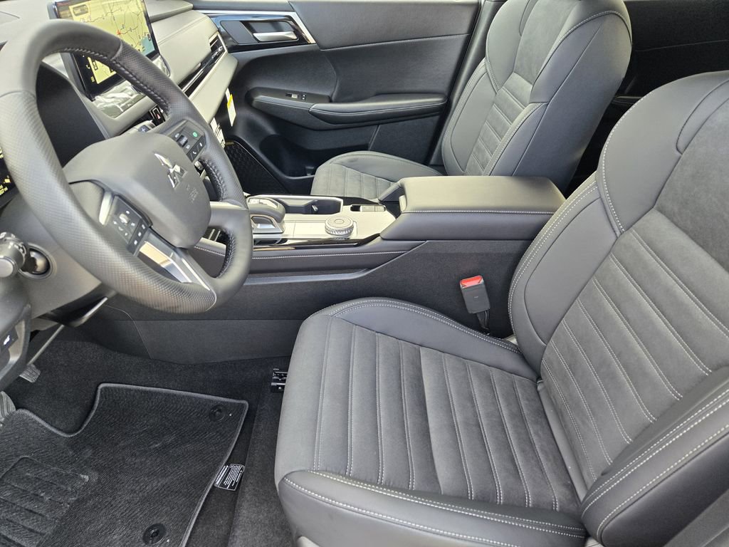 New 2026 Mitsubishi Outlander SE image 10