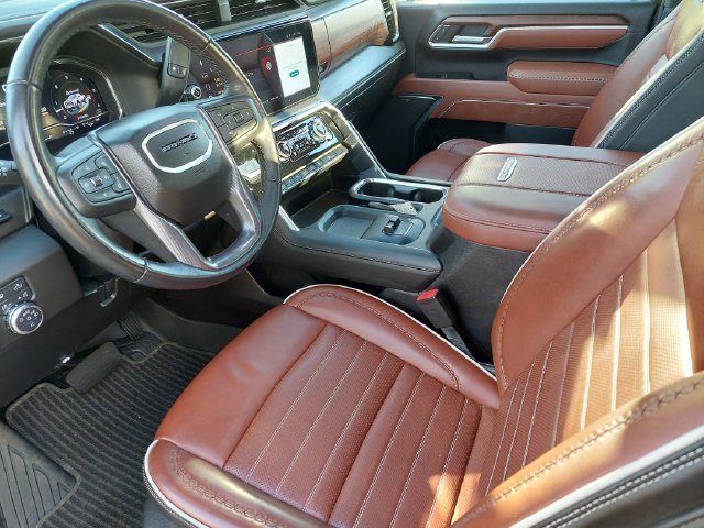 Used 2025 GMC Sierra 2500 Denali Ultimate AWD/4WD image 9