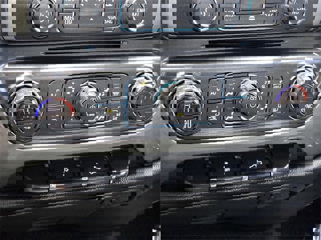 Used 2018 Chevrolet Silverado 1500 LT w/ LT Eassist Package image 16