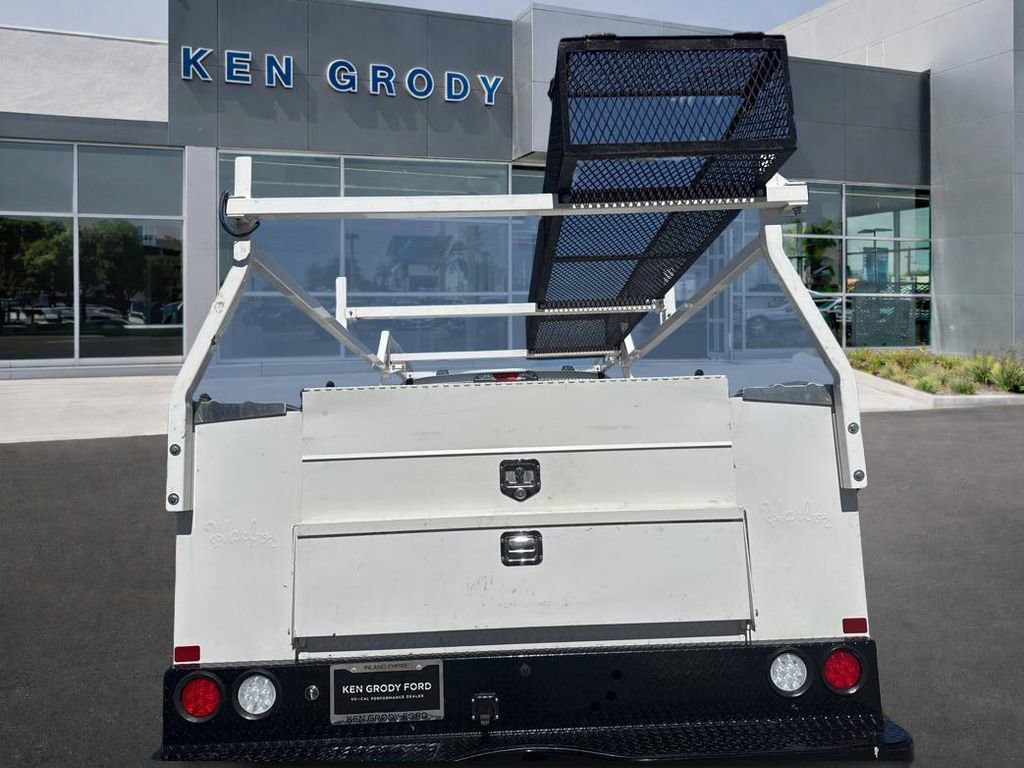 Used 2023 Ford F250 XL w/ XL Chrome Package image 5