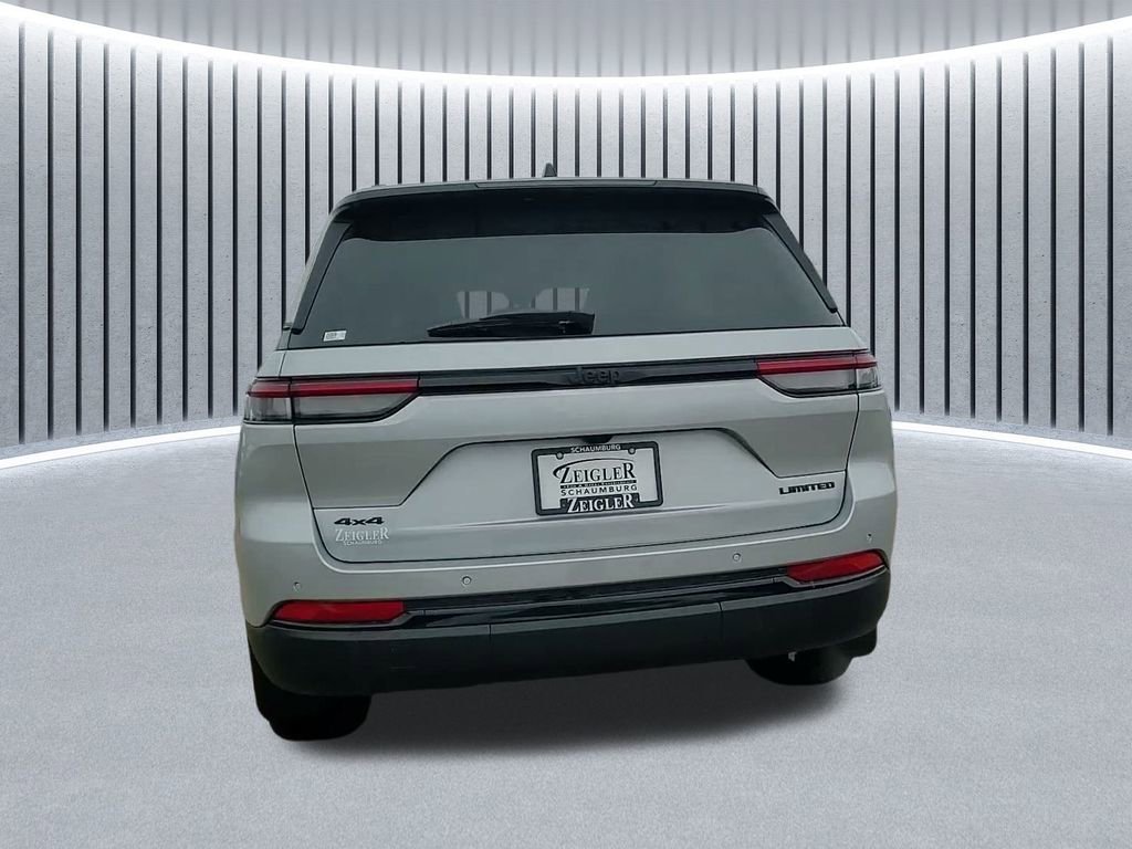 New 2025 Jeep Grand Cherokee Limited w/ Black Appearance Package image 12