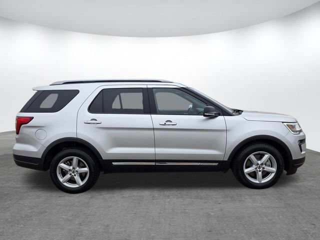 Used 2019 Ford Explorer XLT w/ Equipment Group 201A image 3