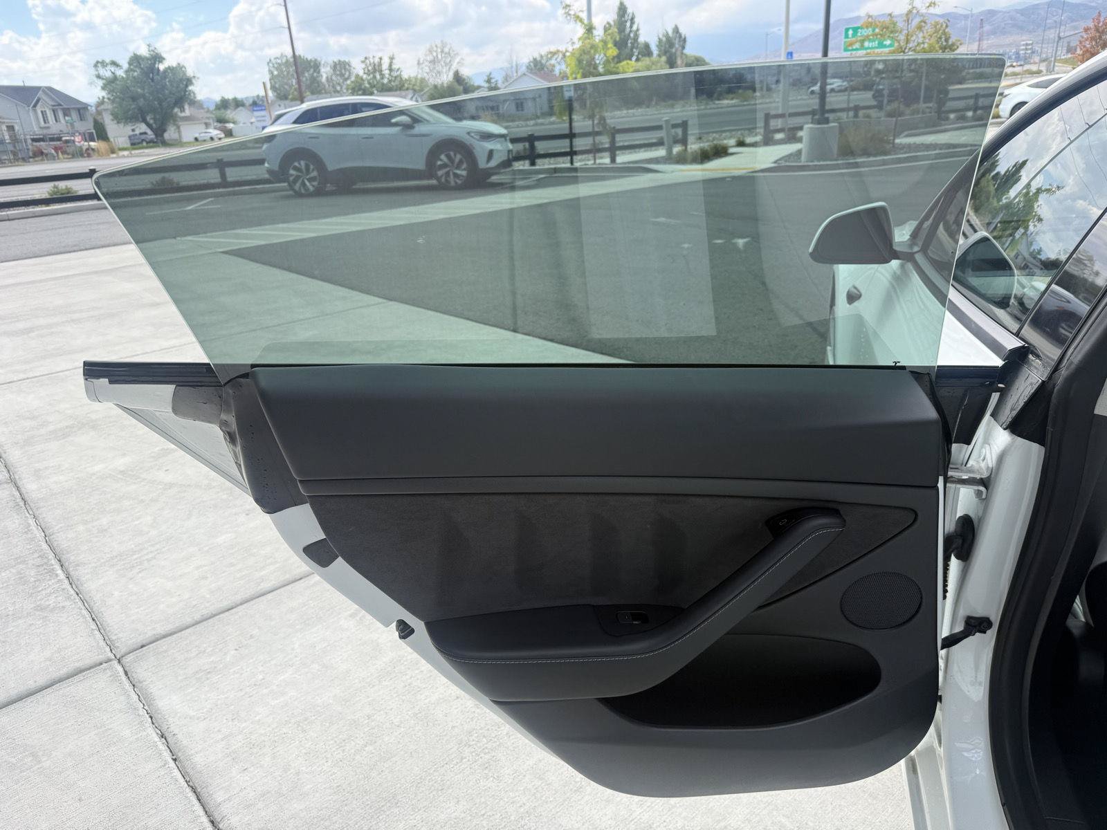 Used 2021 Tesla Model 3 Long Range AWD/4WD image 14