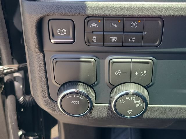 New 2026 Chevrolet Suburban LS w/ LPO, Dark Essentials Package RWD image 25