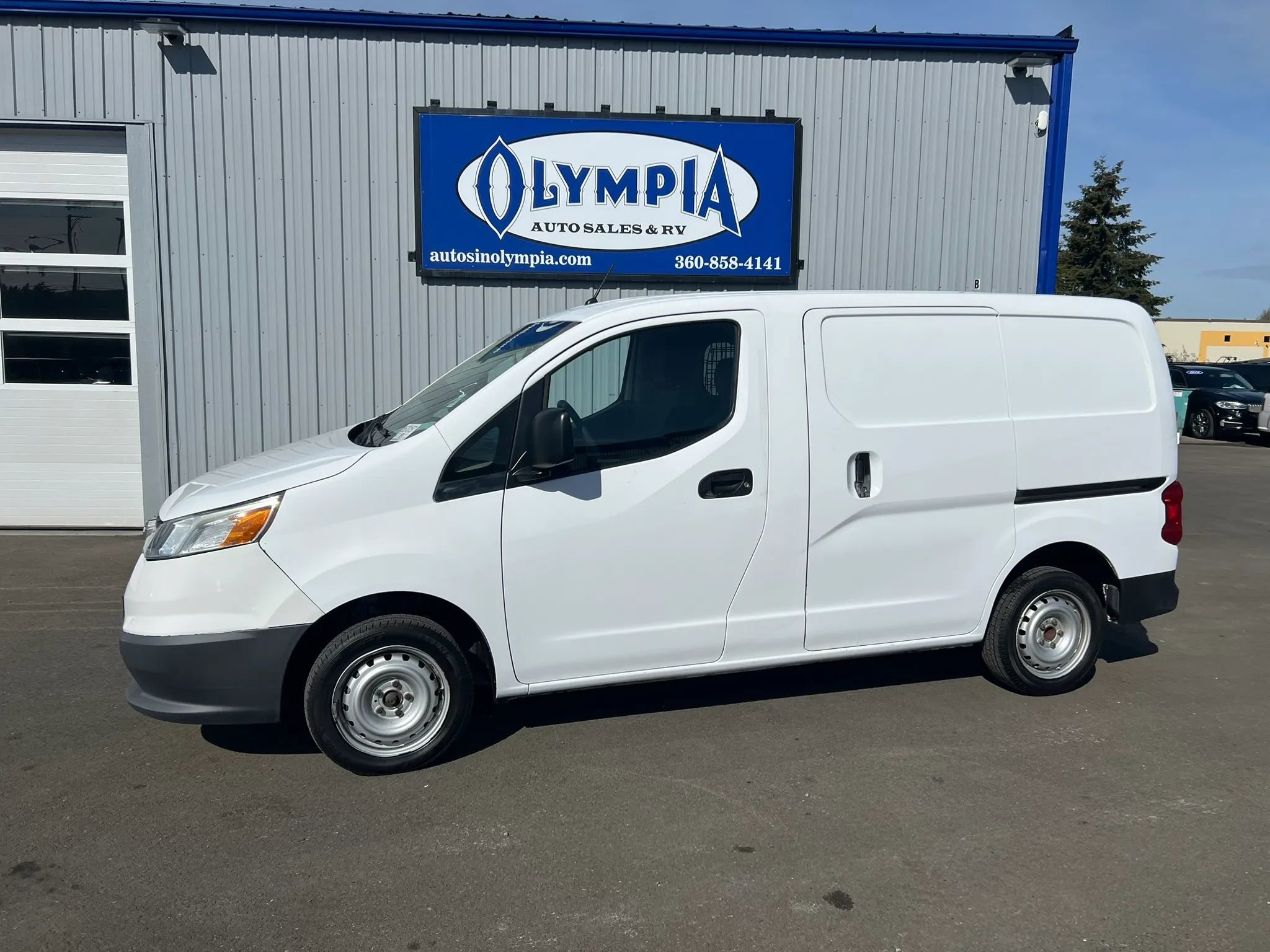 Used 2017 Chevrolet City Express LT image 1