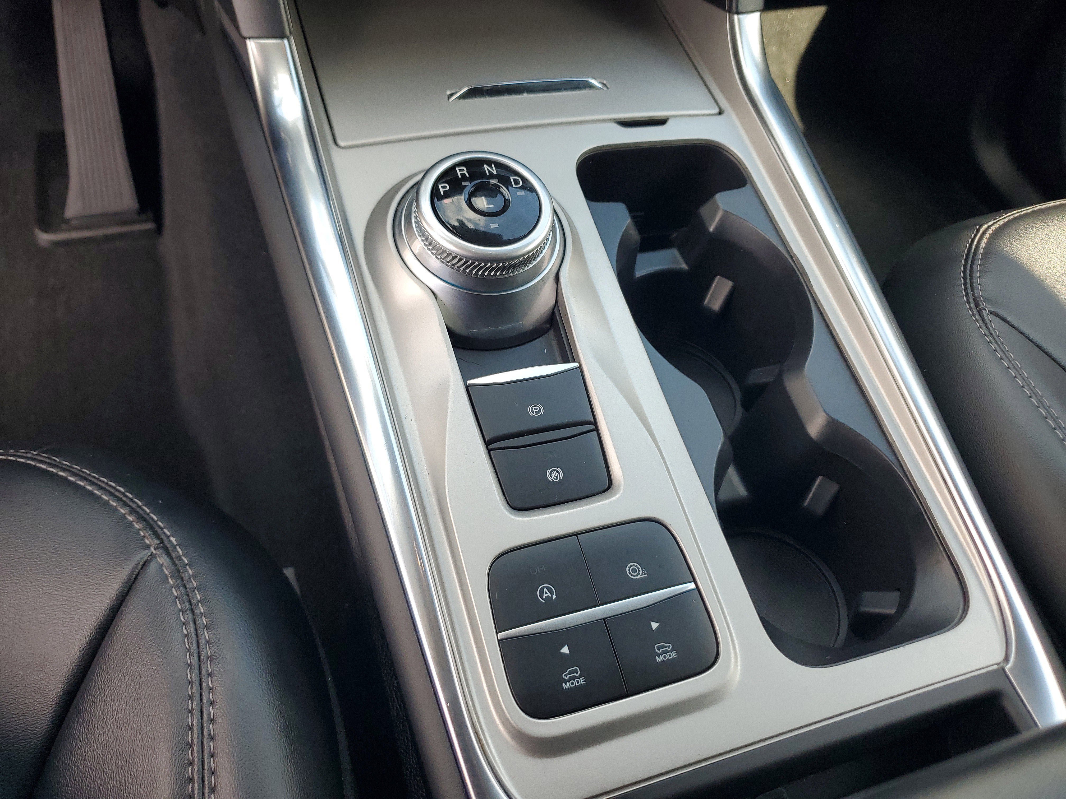 Used 2023 Ford Explorer XLT w/ Equipment Group 202A image 26