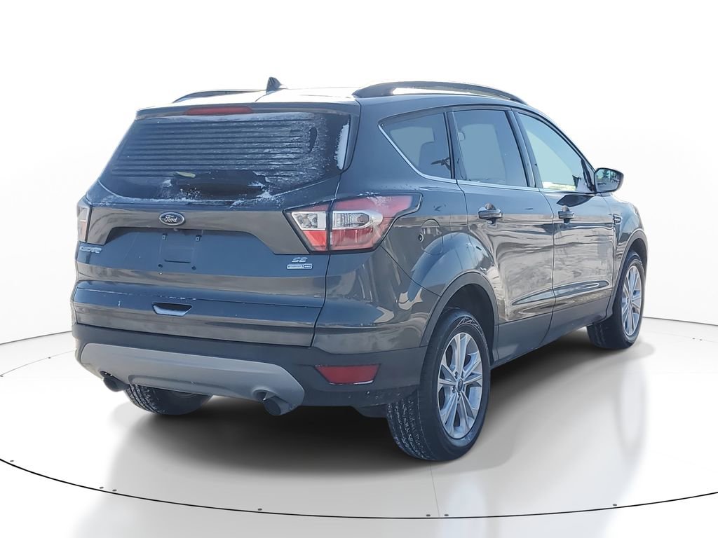Used 2018 Ford Escape SE w/ SE Sync 3 Package image 4