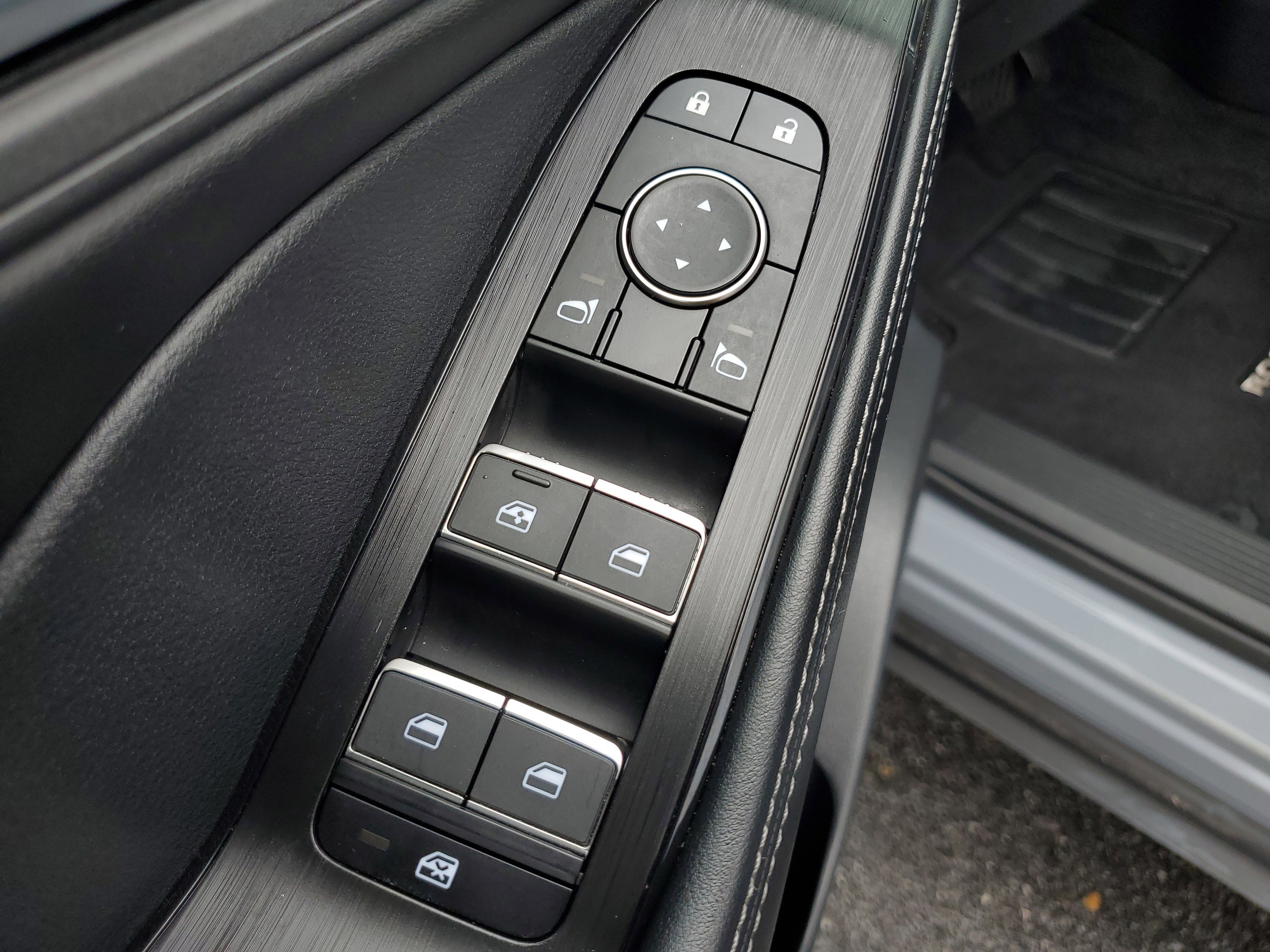 Used 2024 Nissan Rogue SL image 20