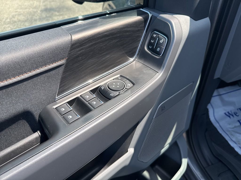 Used 2025 Ford F150 Lariat w/ Equipment Group 502A High AWD/4WD image 33
