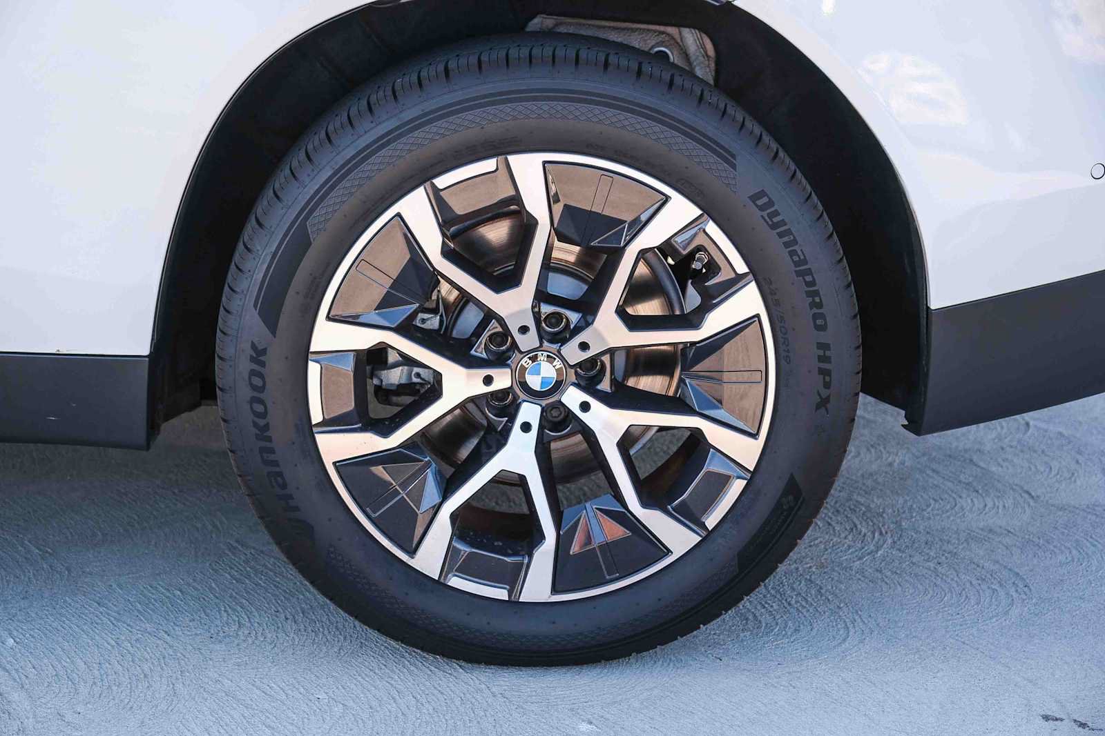 Used 2025 BMW X3 xDrive30i AWD/4WD image 9
