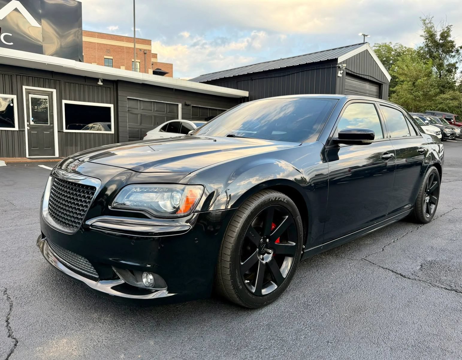 Used 2014 Chrysler 300 SRT8 w/ Leather Interior Group RWD image 2