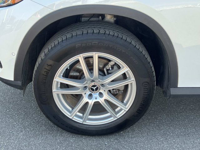 Used 2023 Mercedes-Benz GLC 300 4MATIC image 9