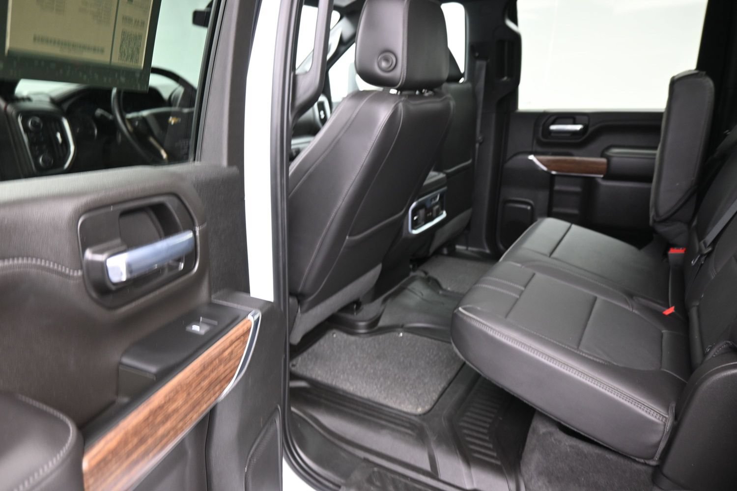 Used 2022 Chevrolet Silverado 2500 High Country AWD/4WD image 17