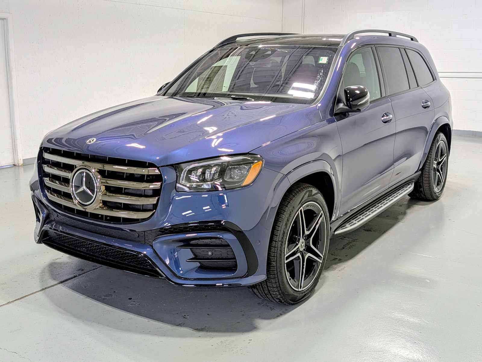 New 2026 Mercedes-Benz GLS 450 4MATIC image 1