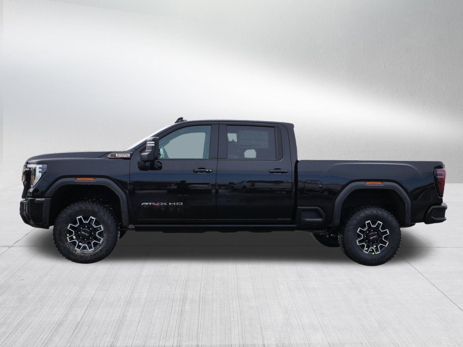 New 2026 GMC Sierra 2500 AT4X image 2