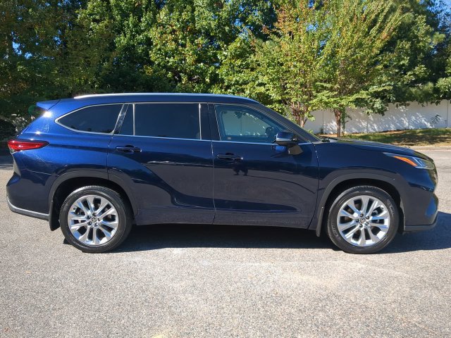 Used 2020 Toyota Highlander Limited AWD/4WD image 3