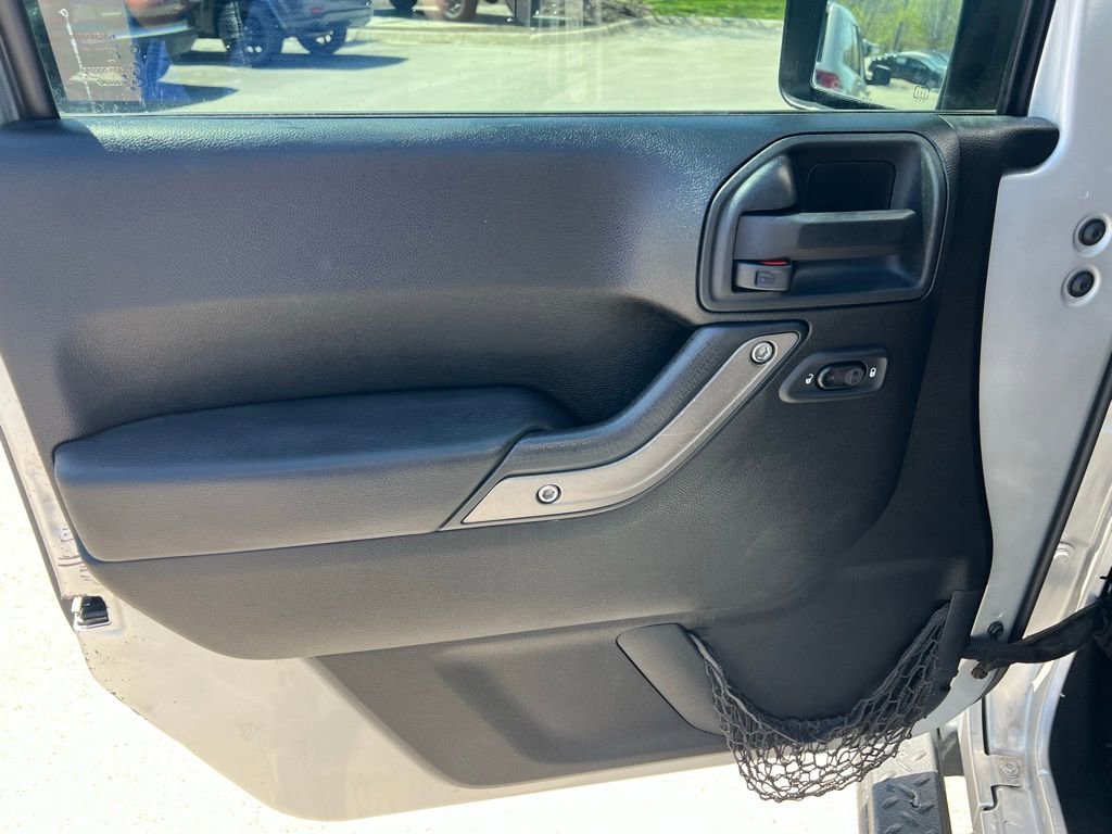 Used 2011 Jeep Wrangler Unlimited Sport AWD/4WD image 14