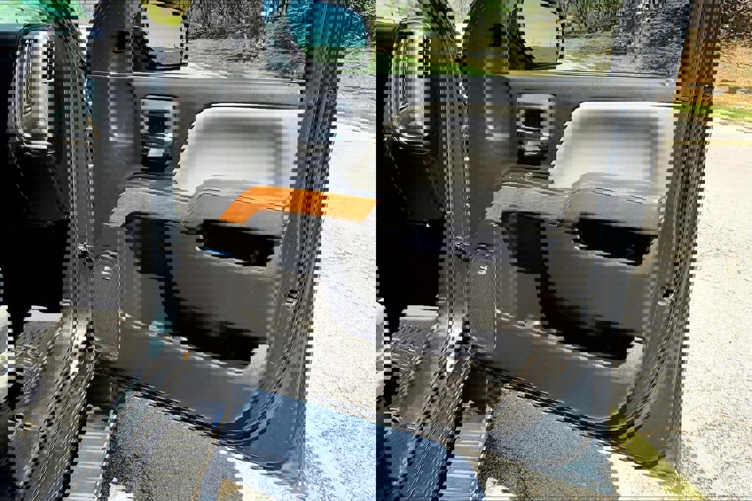 Used 2018 Chevrolet Silverado 1500 LTZ w/ LTZ Plus Package image 26