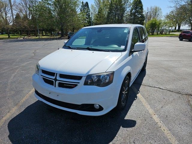 Used 2019 Dodge Grand Caravan GT image 2