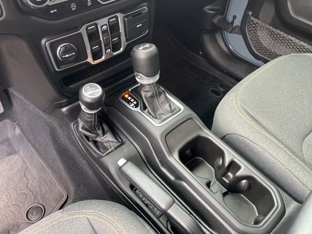 Used 2025 Jeep Wrangler Sport image 26