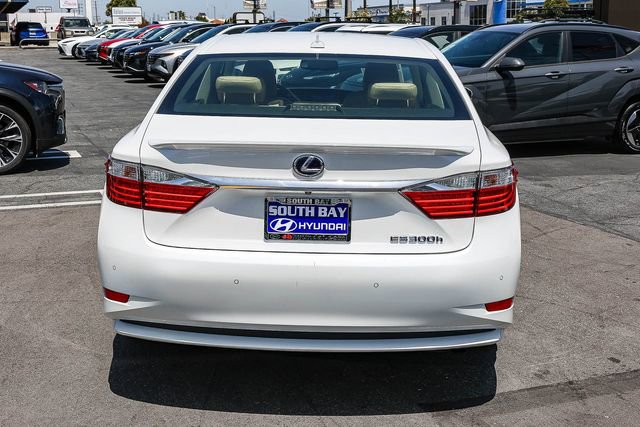 Used 2013 Lexus ES 300h w/ Luxury Pkg FWD image 5