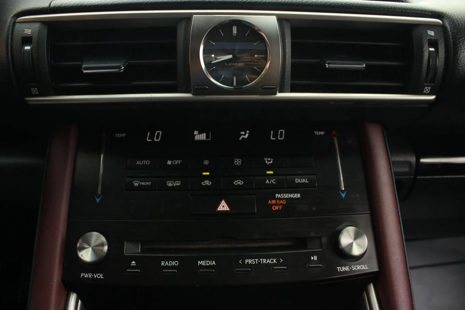 Used 2017 Lexus IS 200t RWD image 32