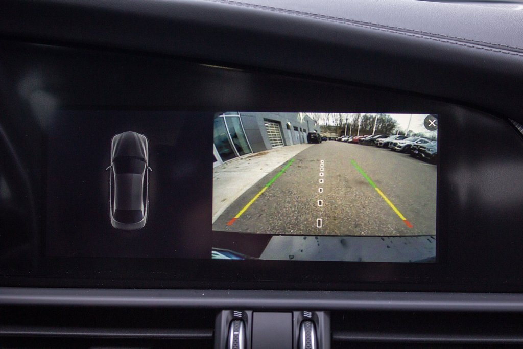 New 2025 Alfa Romeo Giulia AWD image 18